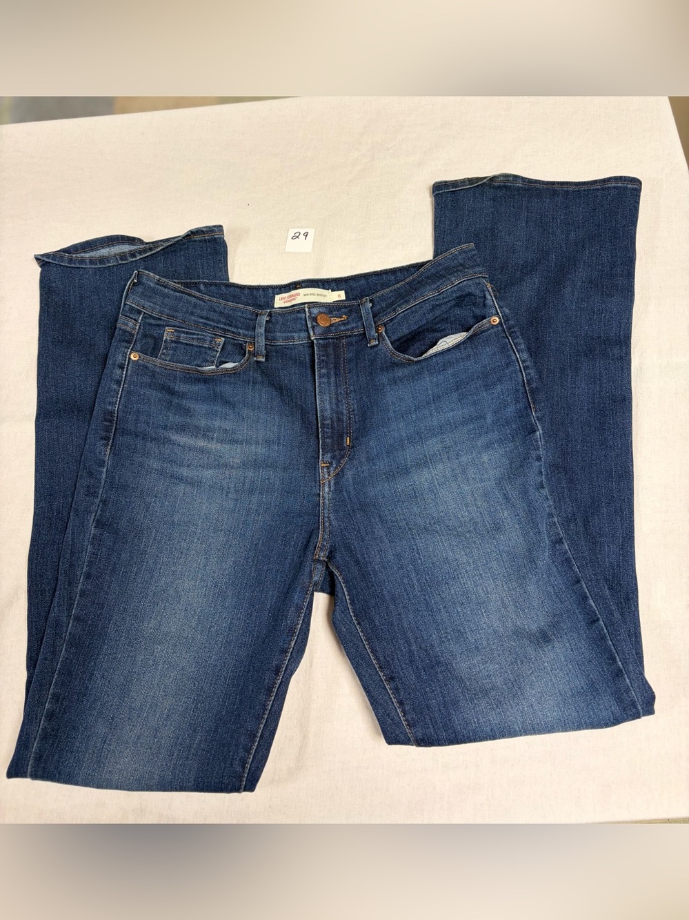 Levi's Women's Boot Cut Jeans in Dark Blue Denim size 6R